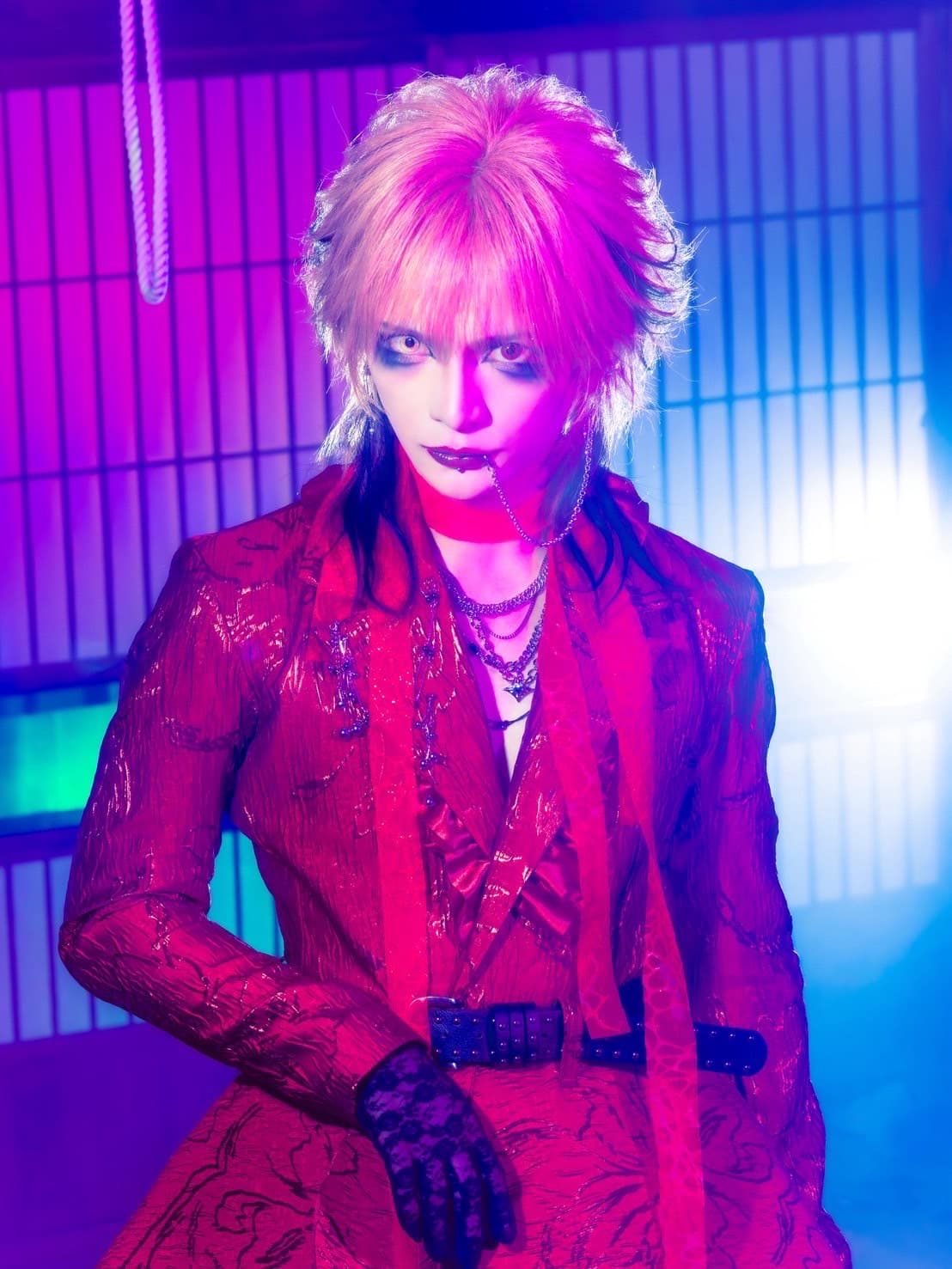 【スチール】グラビティ オフィシャルアーティスト写真公開