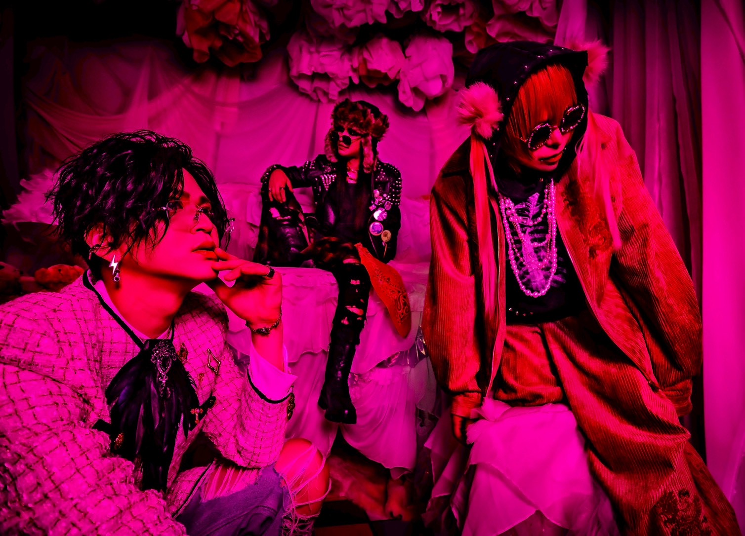 【スチール】4:44